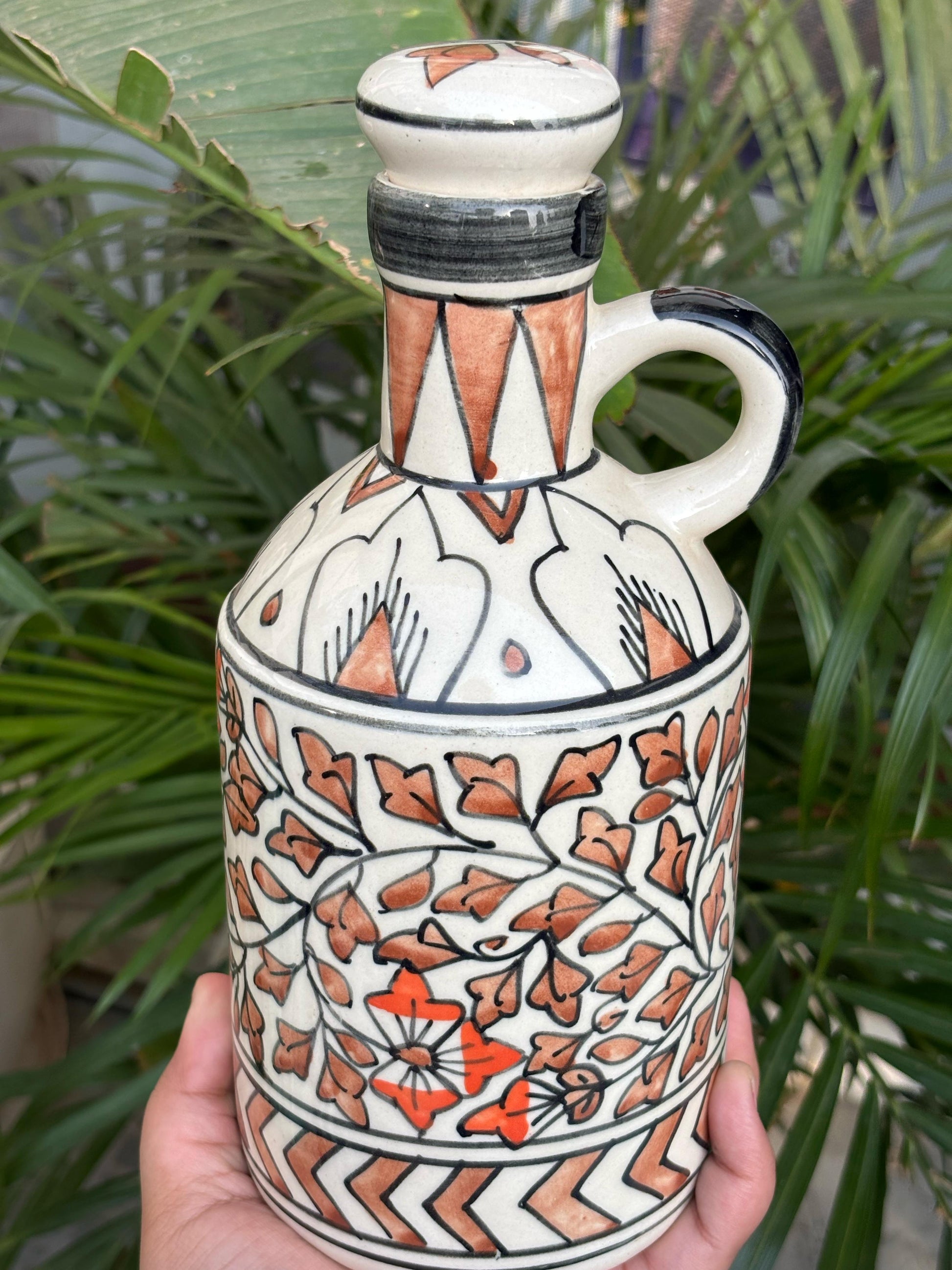 Dry Leaves Oil-Dispenser