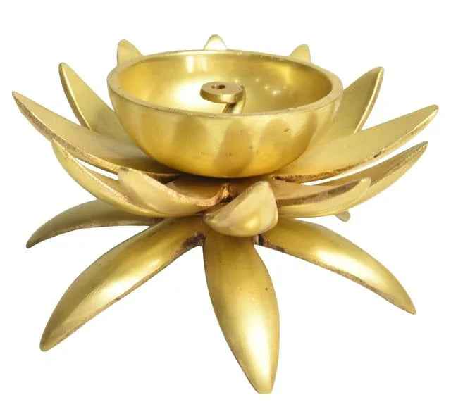 Handcrafted Brass Lotus Diya – Decorative Oil Lamp for Home & Pooja