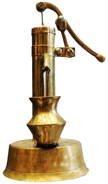 Handcrafted Brass Miniature Hand Pump Children - ArtyCraftz.com
