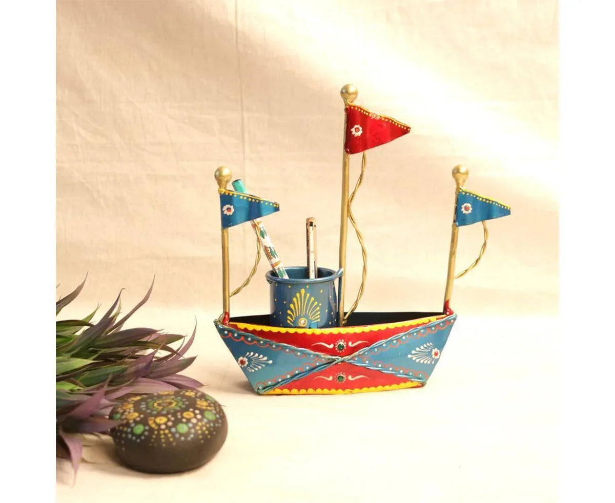 Handcrafted Iron Ship Pattern Pen Stand-ArtyCraftz.com