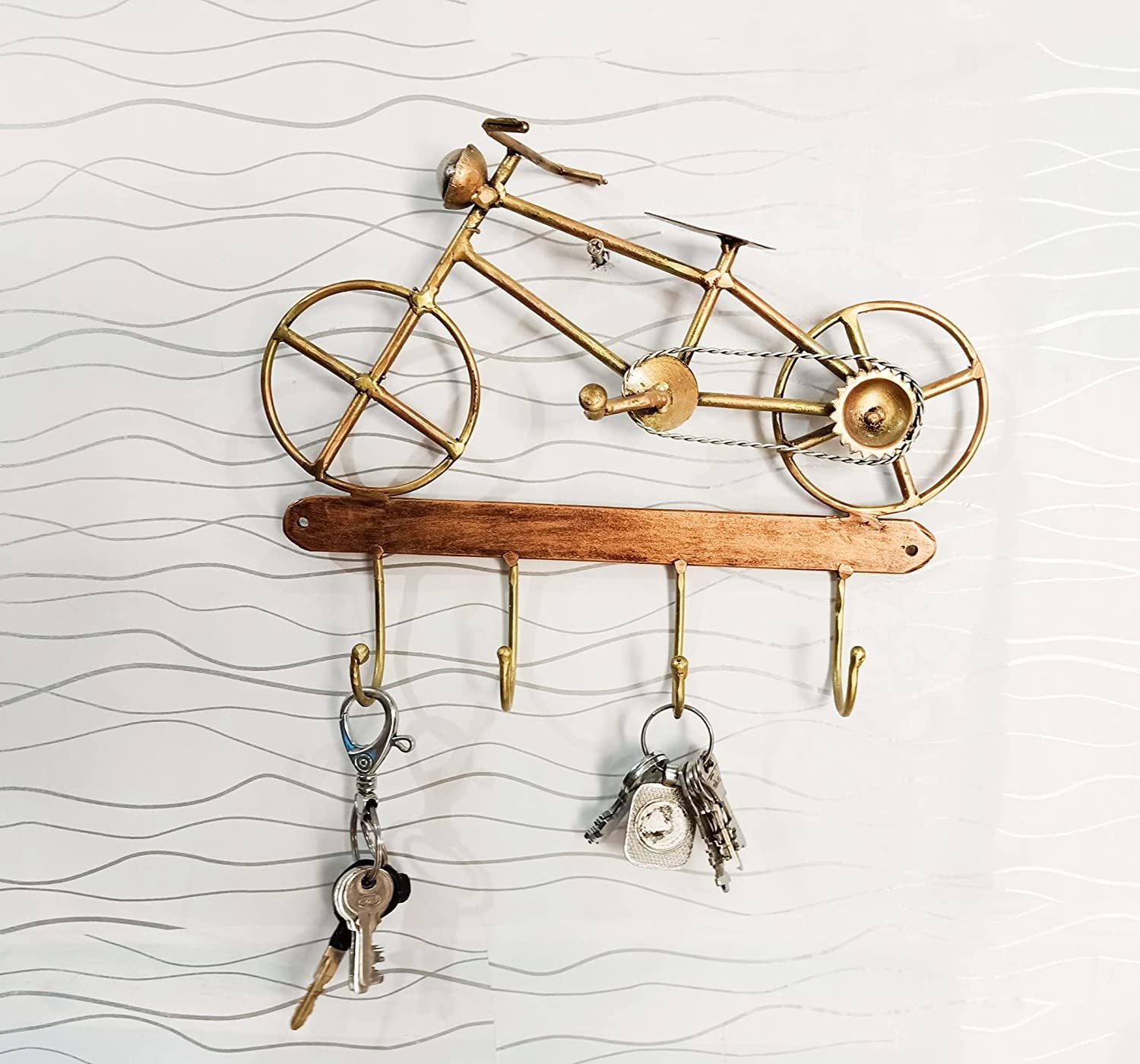 Handcrafted Metal Cycle Key Hanger for Wall Decor - ArtyCraftz.com