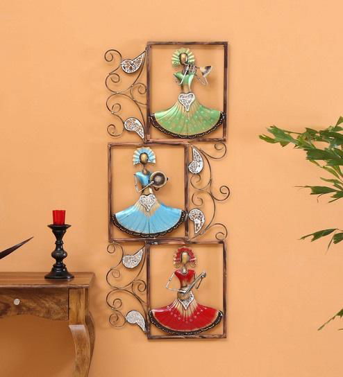 Handcrafted Metal Dolls Frame for Wall Decor - ArtyCraftz.com