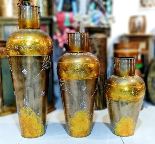 Handcrafted Metal Golden Pot for Showpiece - ArtyCraftz.com