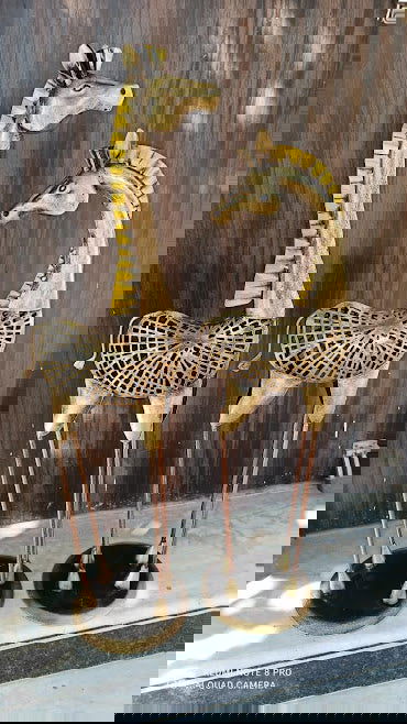 Handcrafted Metal Ziraffe for Showpiece - ArtyCraftz.com