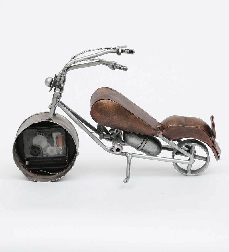 Handcrafted vintage chopper motorcycle metal table clock with Roman numeral dial and antique silver copper finish-ArtyCraftz.com