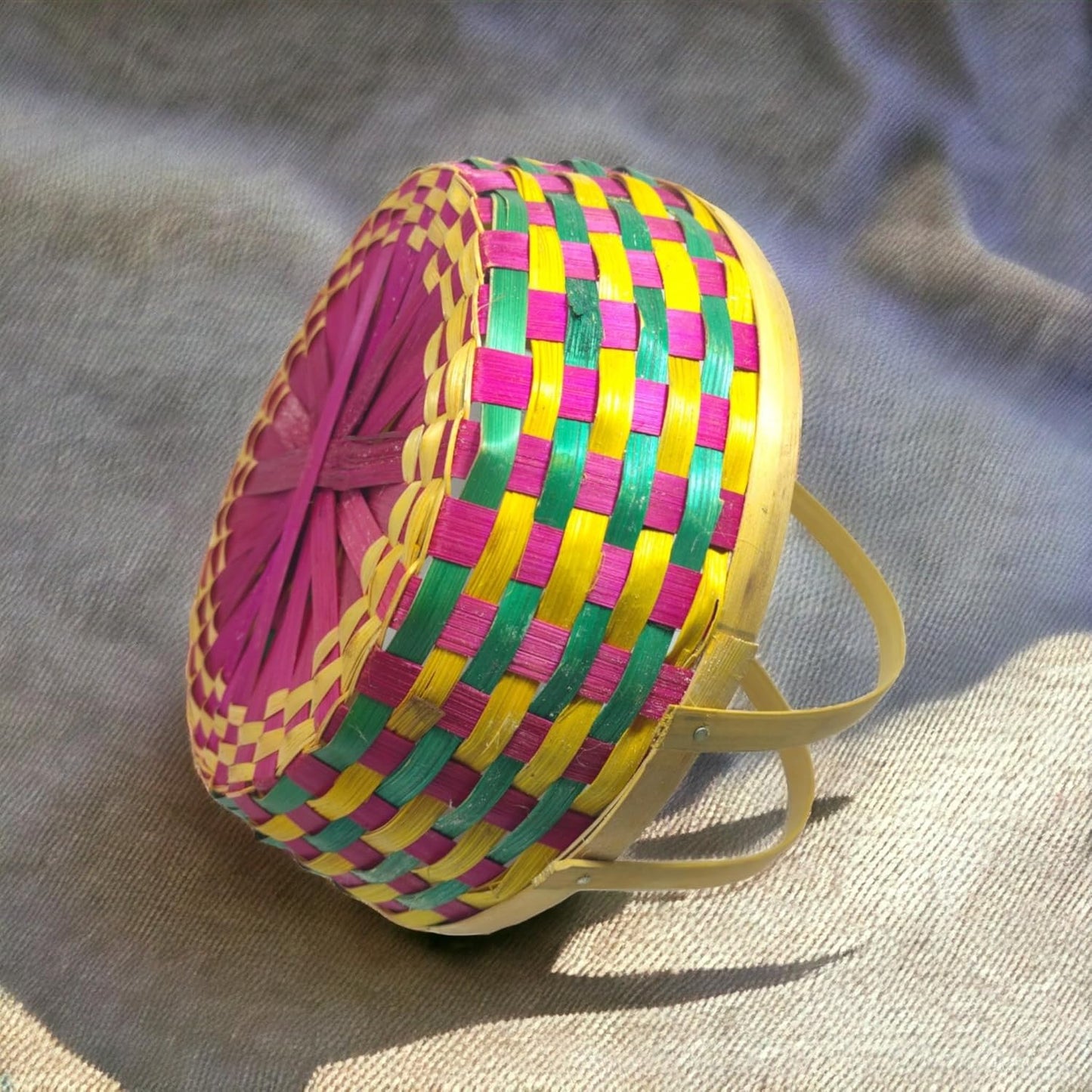 Handmade Bamboo Dual Colors Basket-ArtyCraftz.com-ArtyCraftz.com
