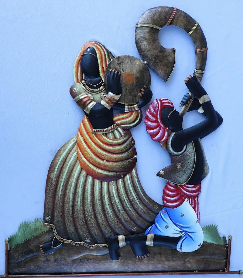 Handmade Metal Rajasthani Bigul Couple Wall Hanging for Home Decor and Gifting  28*21 Inches - ArtyCraftz.com