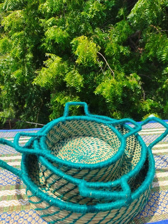 Handmade Sabai Serving Basket with Handle – Eco-Friendly Storage Green - ArtyCraftz.com