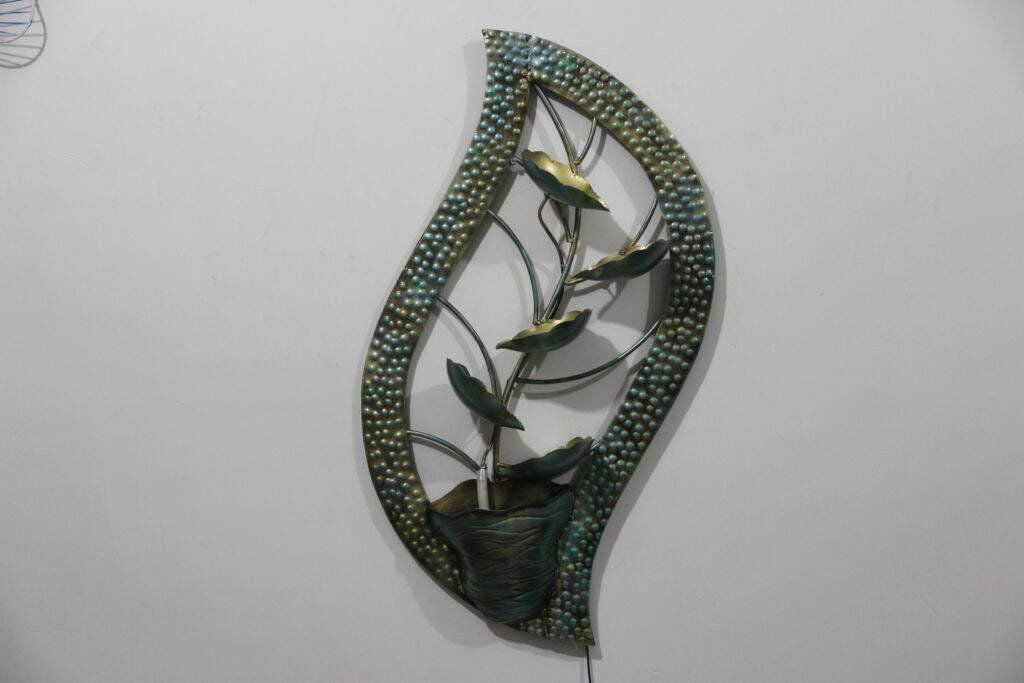 Metal Metal Leaf Wall Fountain - ArtyCraftz.com