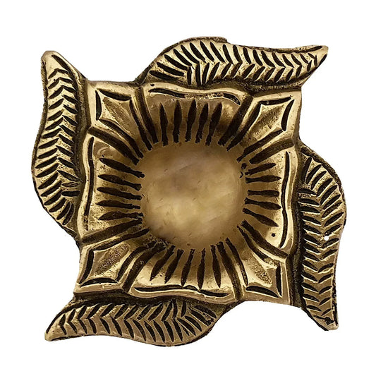 Swastik Vilakku Brass Diya Diwali Oil Lamp Pooja Light Puja Decoration - ArtyCraftz.com