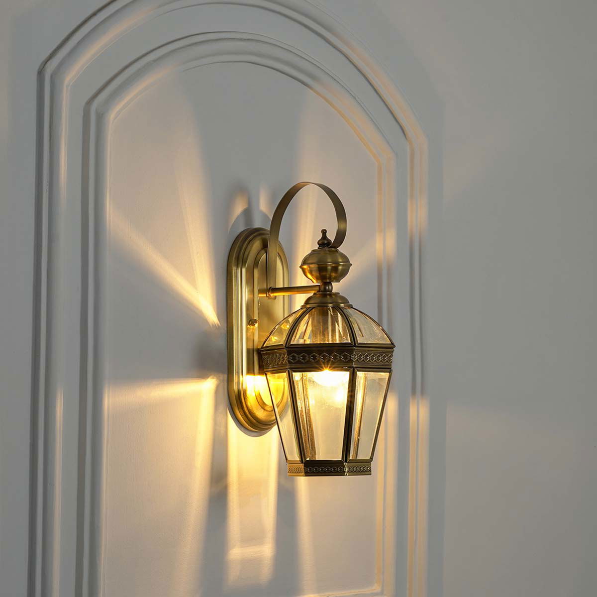 Thorton Classic Brass And Glass Wall Sconce - ArtyCraftz.com