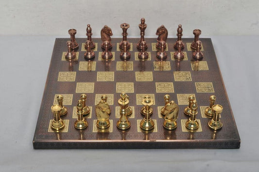 Brass Engraved Chess Board with Chess Pawns - ArtyCraftz