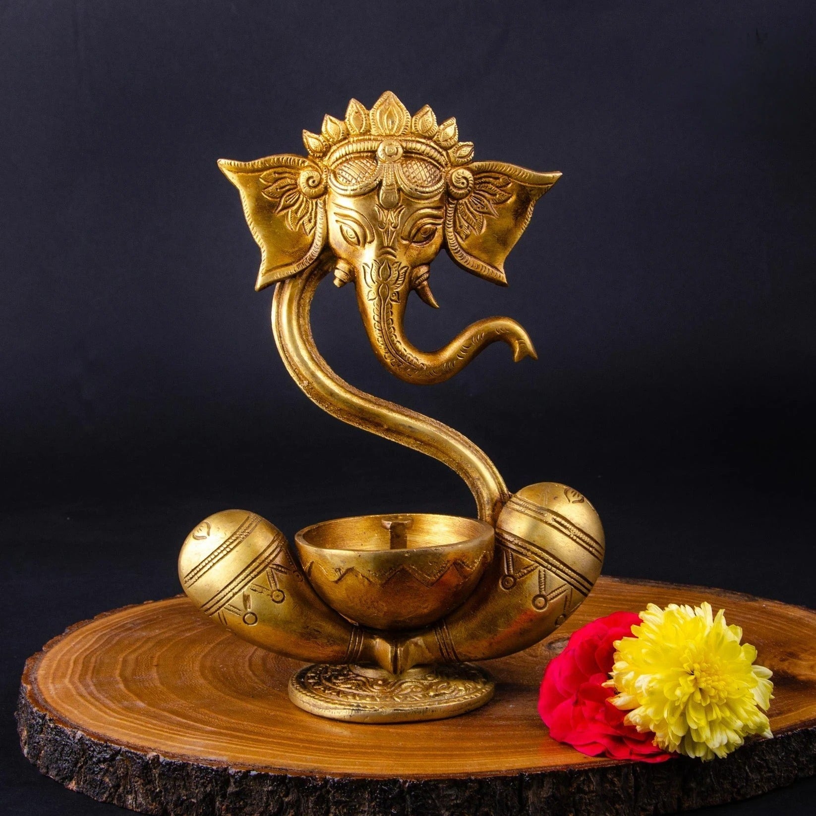 Brass Ganesh With Nanda Lamp - ArtyCraftz