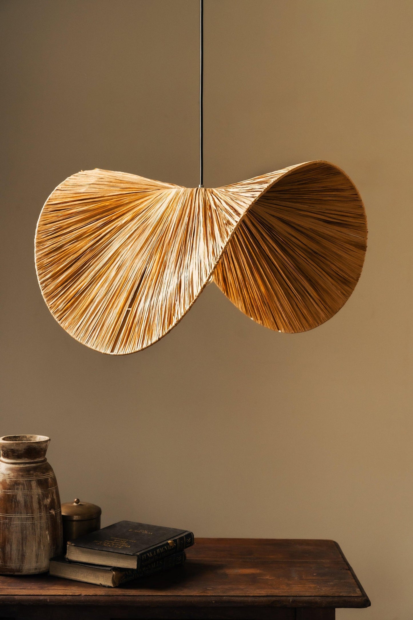 Luxurious Grass Wave Hanging Lampshade, Rattan Pendant Light For Office & Home