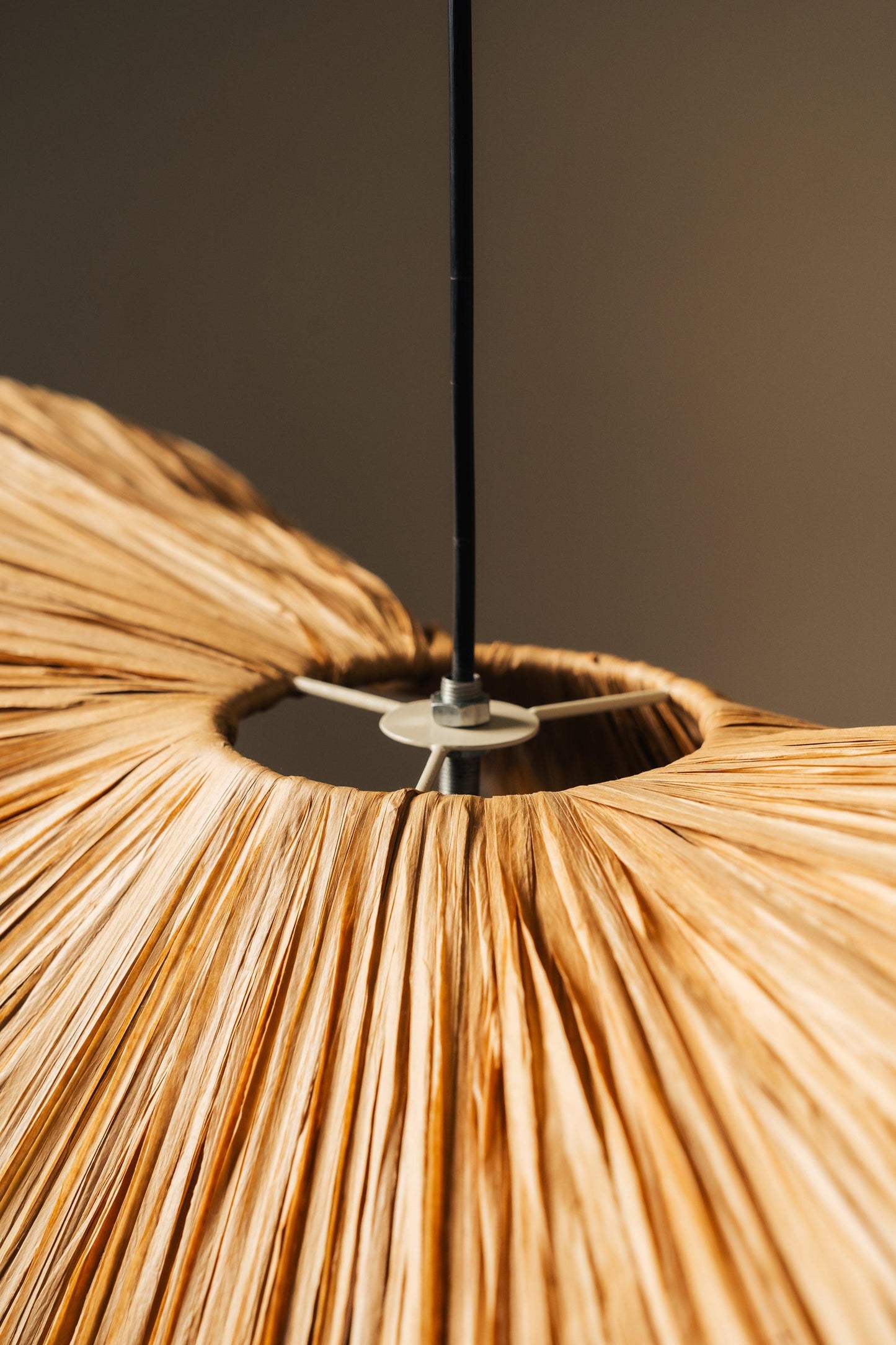 Luxurious Grass Wave Hanging Lampshade, Rattan Pendant Light For Office & Home