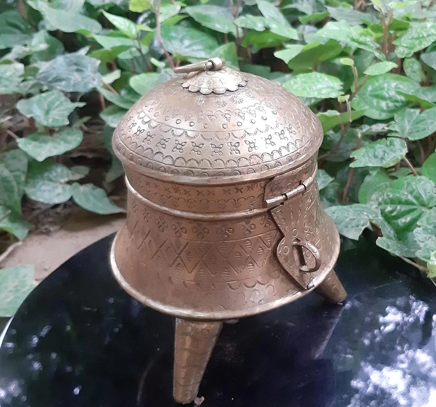Handcrafted Brass Mukhwas Dhabro - ArtyCraftz