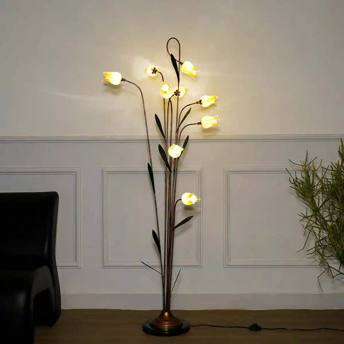 Jaspa Tulips Glass and Metal Floor Lamp - ArtyCraftz