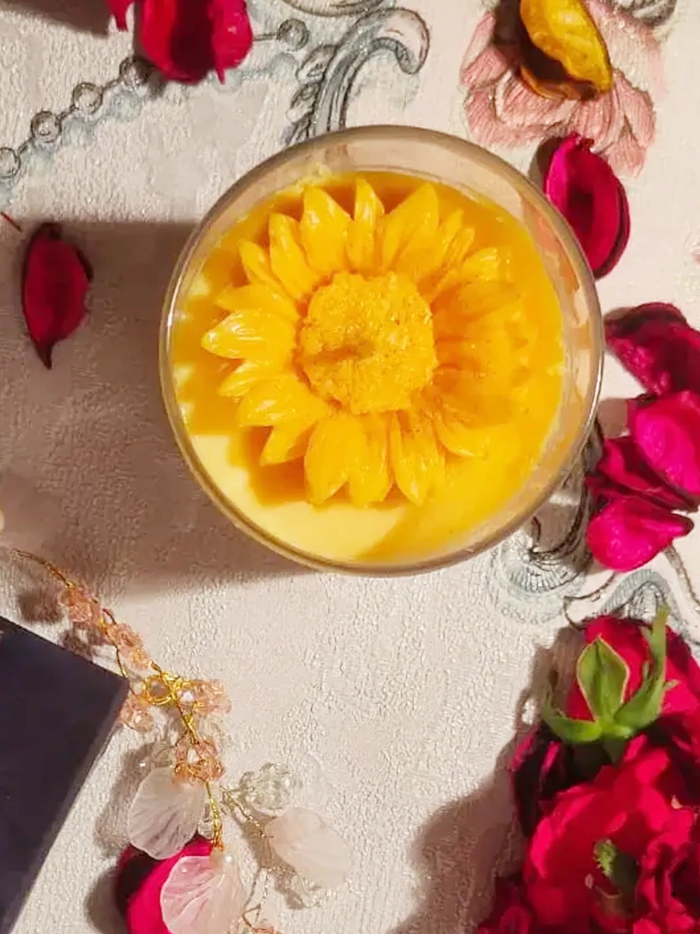 Luxurious Oud Pure Floral Essence Flower Scented Candle - ArtyCraftz