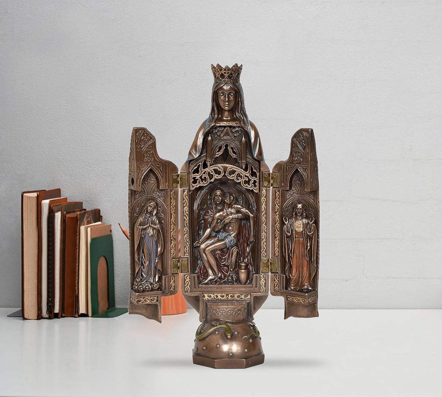 Resin Mother Mary With Jesus Statue - ArtyCraftz