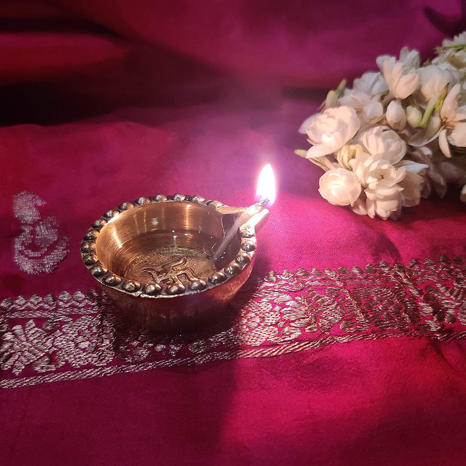 Brass Diya Indian Diwali Oil Lamp Pooja Light Puja Decorations Mandir ...