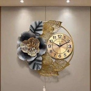 Classic Vintage Floral Shaped Wall Clock