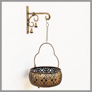 Handcrafted Wall Decor Flower Basket – Medium