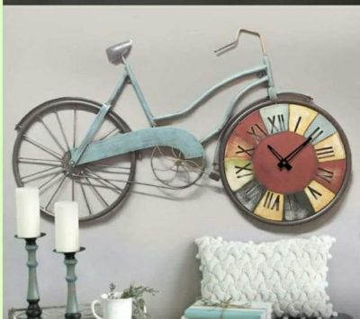 Metal Wall Clock in Bicycle wheel