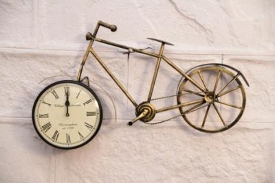 Metal Cycle Clock with Copper Color