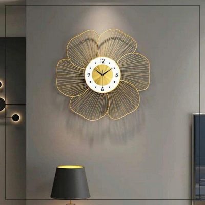 Metal Wall Clock with Star Shaped Flower