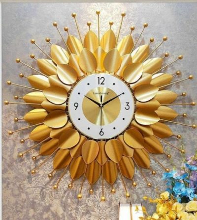 Metal Wall clock with Golden Clock