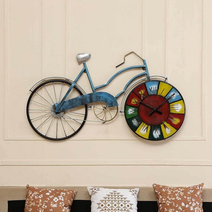 Cycle Wall clock in Blue