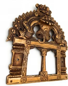 Bhunes Nagaraja with Majestic Door Brass Prabhavali