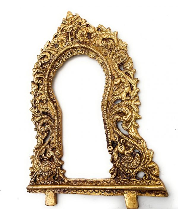 Singha Mukha Peacock Brass Prabhavali