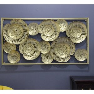 Golden Frame Wall Decor A Perfect Addition