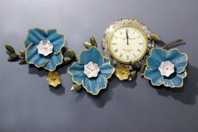 Wall Clock with blue Indian Petals