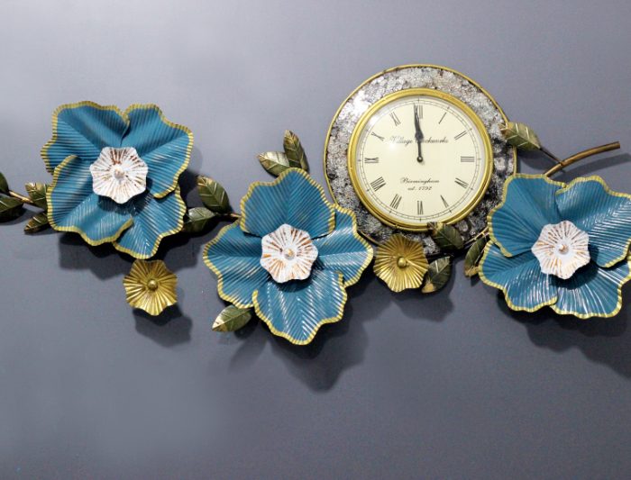Wall Clock with blue Indian Petals