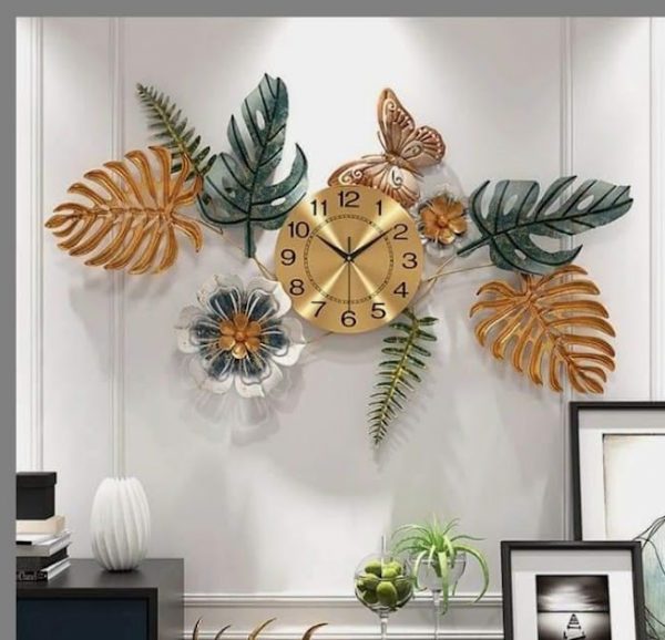 Iron Wall Clock with Monstera Leaf