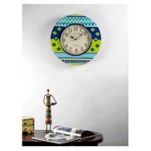 Handpainted Zubin Wooden Simple Numerical Round Shaped Wall Clock
